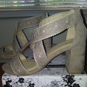 NEW---Women's Suede Strapped Shoes